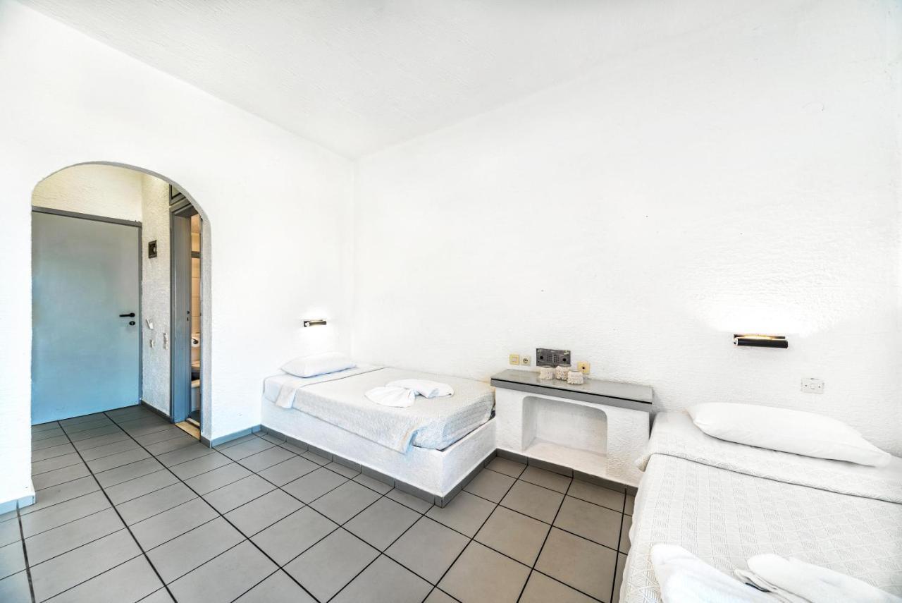 הרסוניסוס Hotel Iro מראה חיצוני תמונה