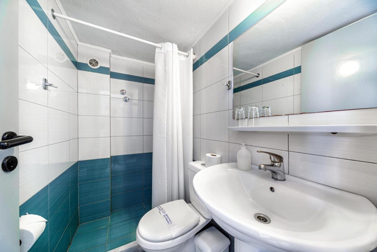 הרסוניסוס Hotel Iro מראה חיצוני תמונה