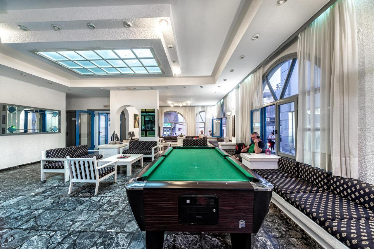 הרסוניסוס Hotel Iro מראה חיצוני תמונה