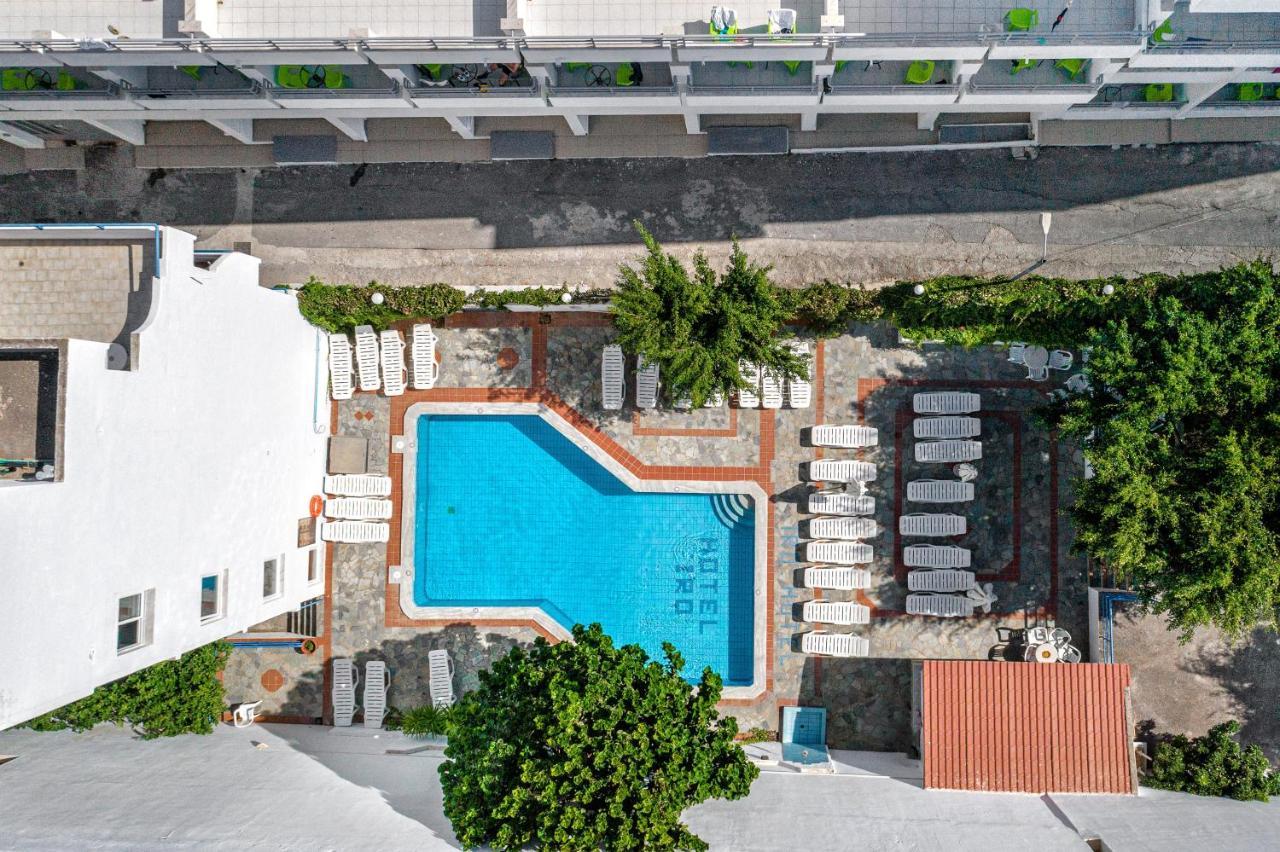 הרסוניסוס Hotel Iro מראה חיצוני תמונה