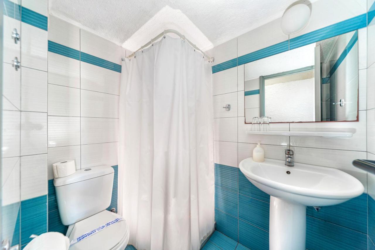 הרסוניסוס Hotel Iro מראה חיצוני תמונה