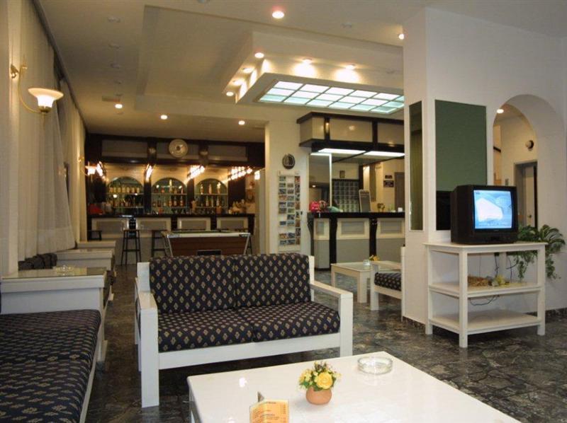 הרסוניסוס Hotel Iro מראה חיצוני תמונה