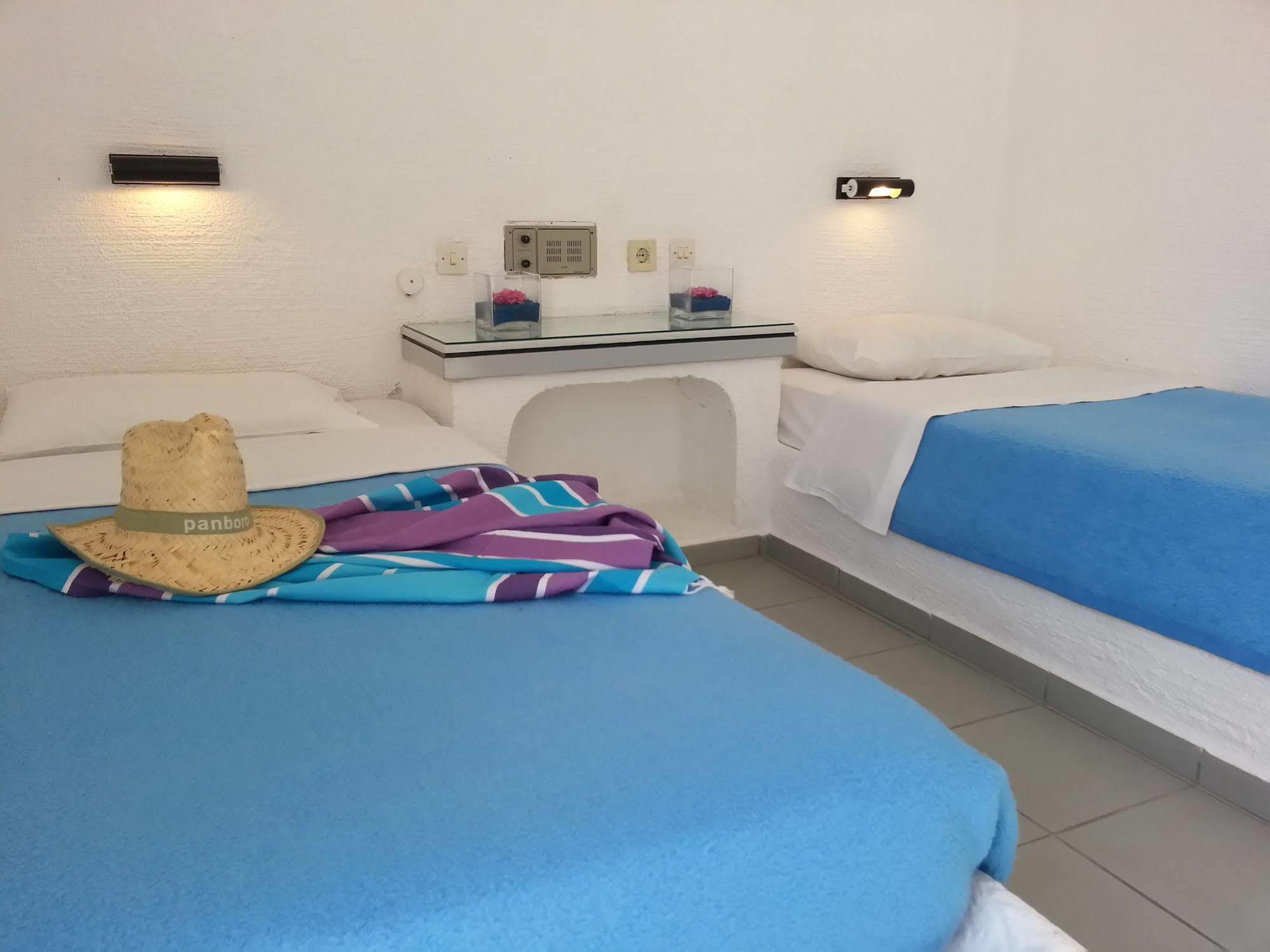 הרסוניסוס Hotel Iro מראה חיצוני תמונה